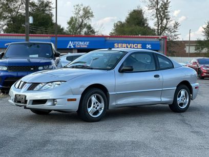 Used 2004 Pontiac Sunfire Coupe w/ 1SB Preferred Equipment Group