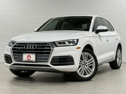 Used 2018 Audi Q5 2.0T Premium Plus w/ Premium Plus Package AWD/4WD image 2