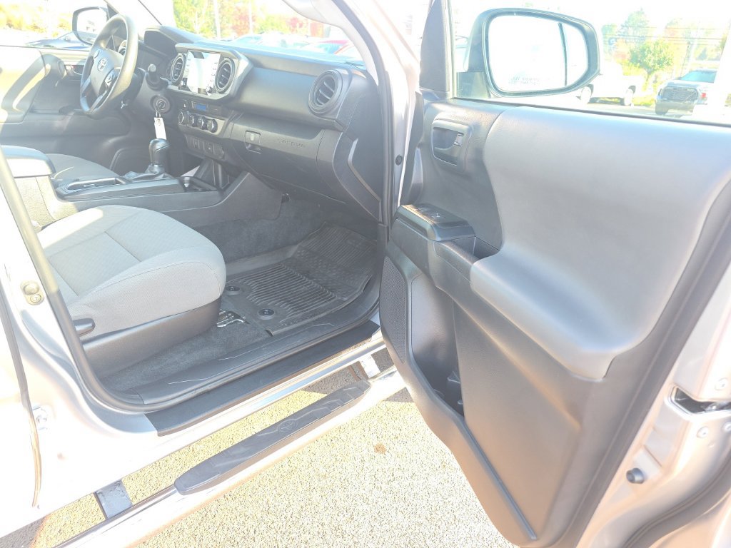 Certified 2023 Toyota Tacoma SR AWD/4WD image 9