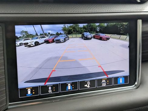 Used 2021 GMC Yukon Denali w/ Denali Premium Package RWD image 31