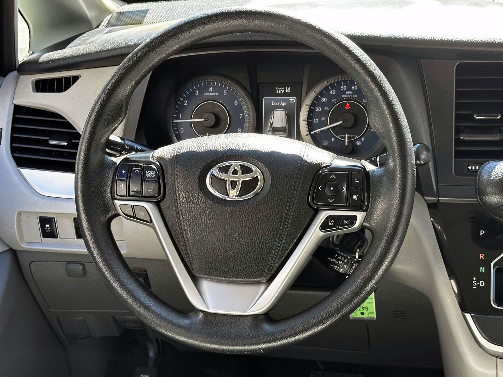 Certified 2020 Toyota Sienna LE FWD image 19
