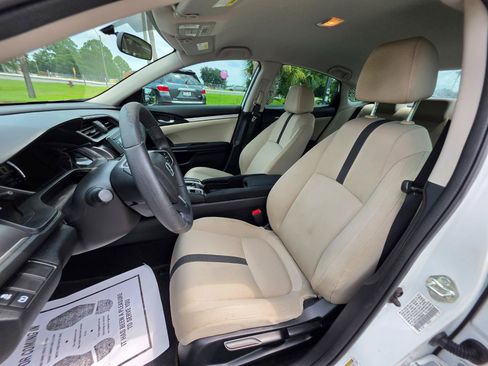 Used 2017 Honda Civic LX image 9