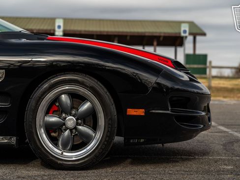 Used 2002 Pontiac Firebird Trans Am RWD image 35