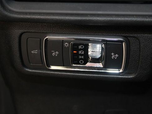 Used 2022 Lincoln Corsair Reserve w/ Equipment Group 201A image 43