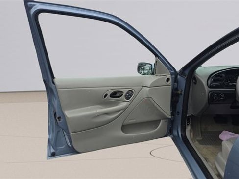 Used 2000 Ford Contour SE image 9