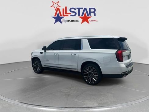 Used 2025 GMC Yukon XL Denali Ultimate AWD/4WD image 5