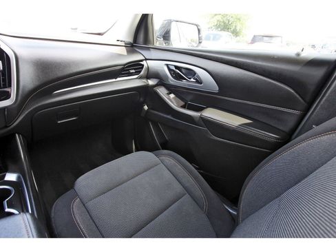 Used 2019 Chevrolet Traverse LS FWD image 13