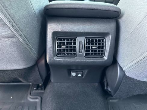 Used 2025 Toyota Camry LE w/ Convenience Package image 15