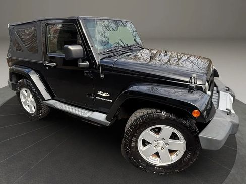 Used 2011 Jeep Wrangler Sahara w/ Dual Top Group AWD/4WD image 39