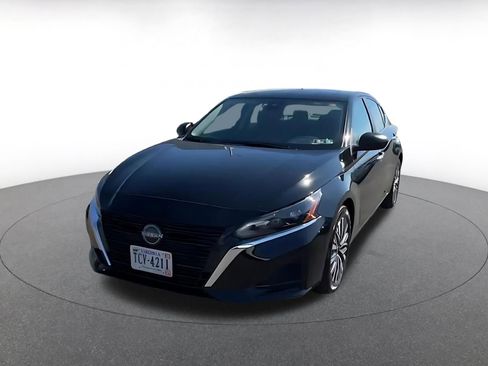 Used 2025 Nissan Altima 2.5 SV image 7