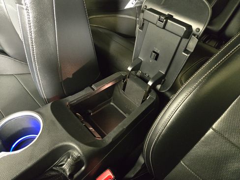 Used 2020 Ford Mustang GT Premium w/ Black Accent Package RWD image 26