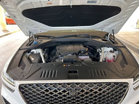 Used 2025 Genesis GV70 2.5T w/ Sport Prestige Package image 9