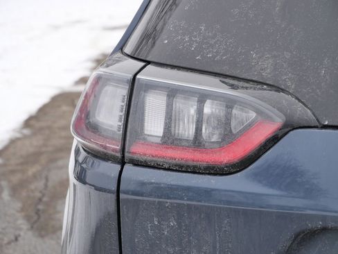 Used 2021 Jeep Cherokee Latitude Lux image 9