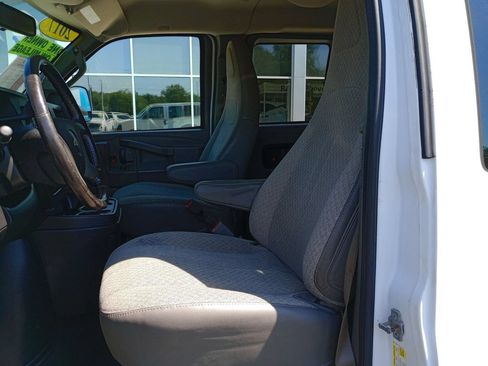 Used 2017 Chevrolet Express 2500 LS RWD image 20
