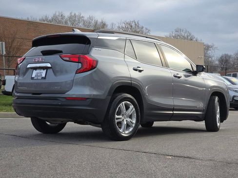 Used 2021 GMC Terrain SLE w/ Driver Convenience Package image 18