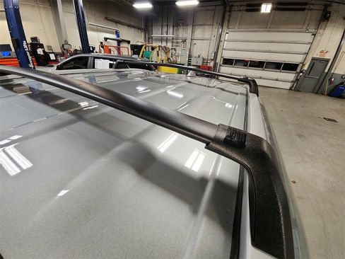 Used 2023 Toyota Highlander XLE image 36