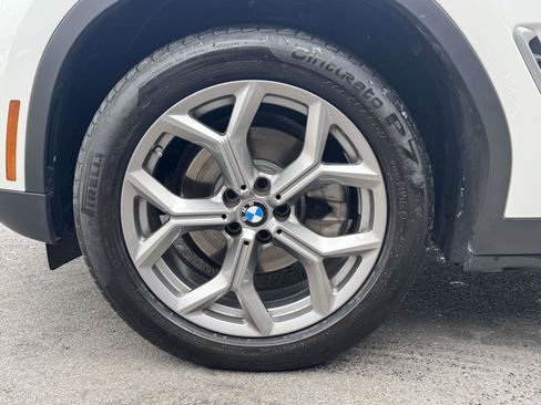 Used 2023 BMW X4 xDrive30i w/ Premium Package image 9