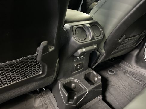 Certified 2025 Jeep Gladiator Mojave image 28