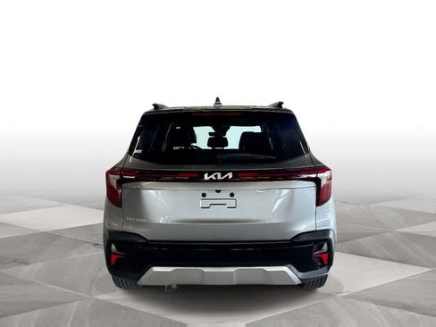 Used 2024 Kia Seltos S FWD image 7