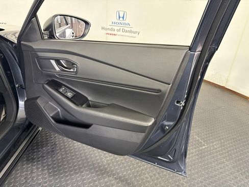 Used 2023 Honda Accord Touring image 5