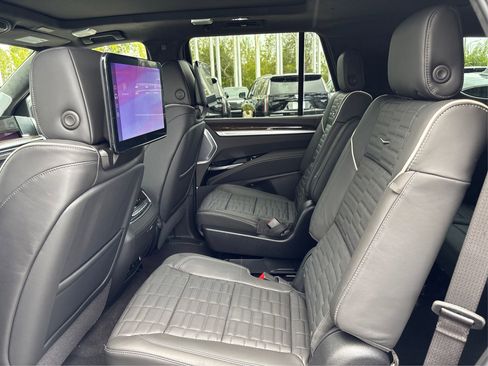 New 2026 Cadillac Escalade Platinum Sport w/ LPO, ONYX Package image 10