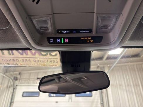 Used 2022 Chevrolet Equinox LT image 16