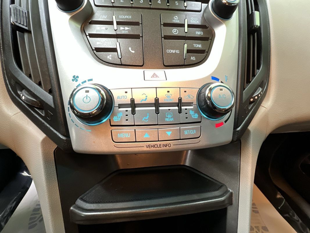 Used 2017 Chevrolet Equinox LT w/ Convenience Package FWD image 21