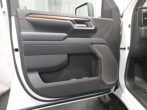 New 2025 GMC Sierra 2500 Denali w/ Denali Reserve Package image 27