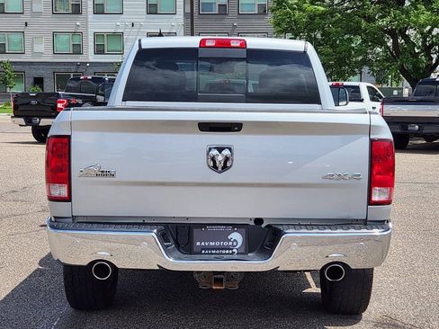 Used 2018 RAM 1500 SLT AWD/4WD image 9