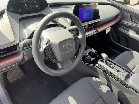 New 2026 Toyota Prius Plug-In Hybrid FWD image 9