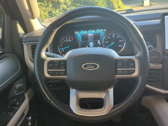 Used 2023 Ford Expedition Max Limited AWD/4WD image 25