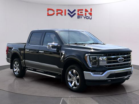 Used 2022 Ford F150 Lariat w/ Equipment Group 502A High AWD/4WD image 8