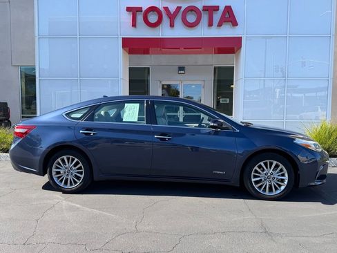 Certified 2017 Toyota Avalon Limited w/ Carpet Mat Package image 10