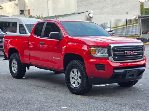 Used 2017 GMC Canyon 4x4 Extended Cab w/ Convenience Package image 9