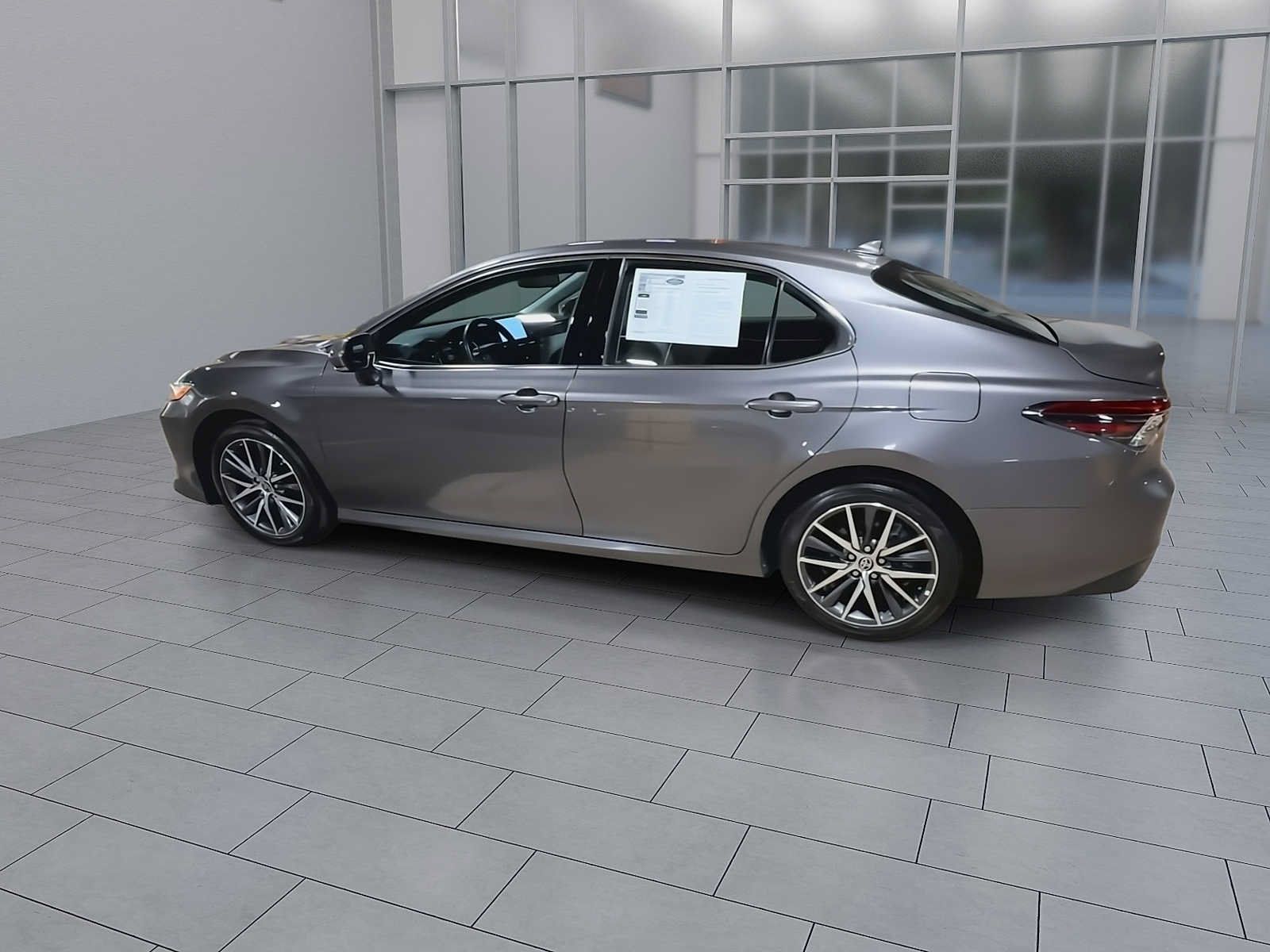 Used 2023 Toyota Camry XLE w/ Cold Weather Package FWD image 6