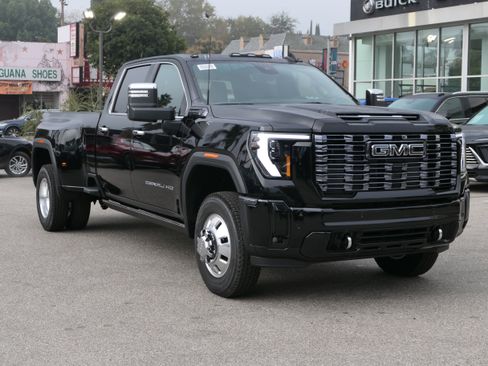 New 2026 GMC Sierra 3500 Denali Ultimate image 8