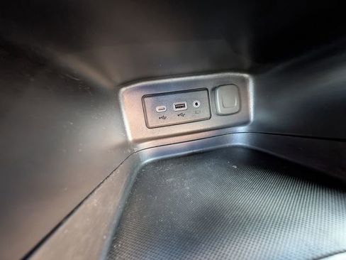 Used 2023 Chevrolet Equinox LT w/ LPO, Floor Liner Package AWD/4WD image 23