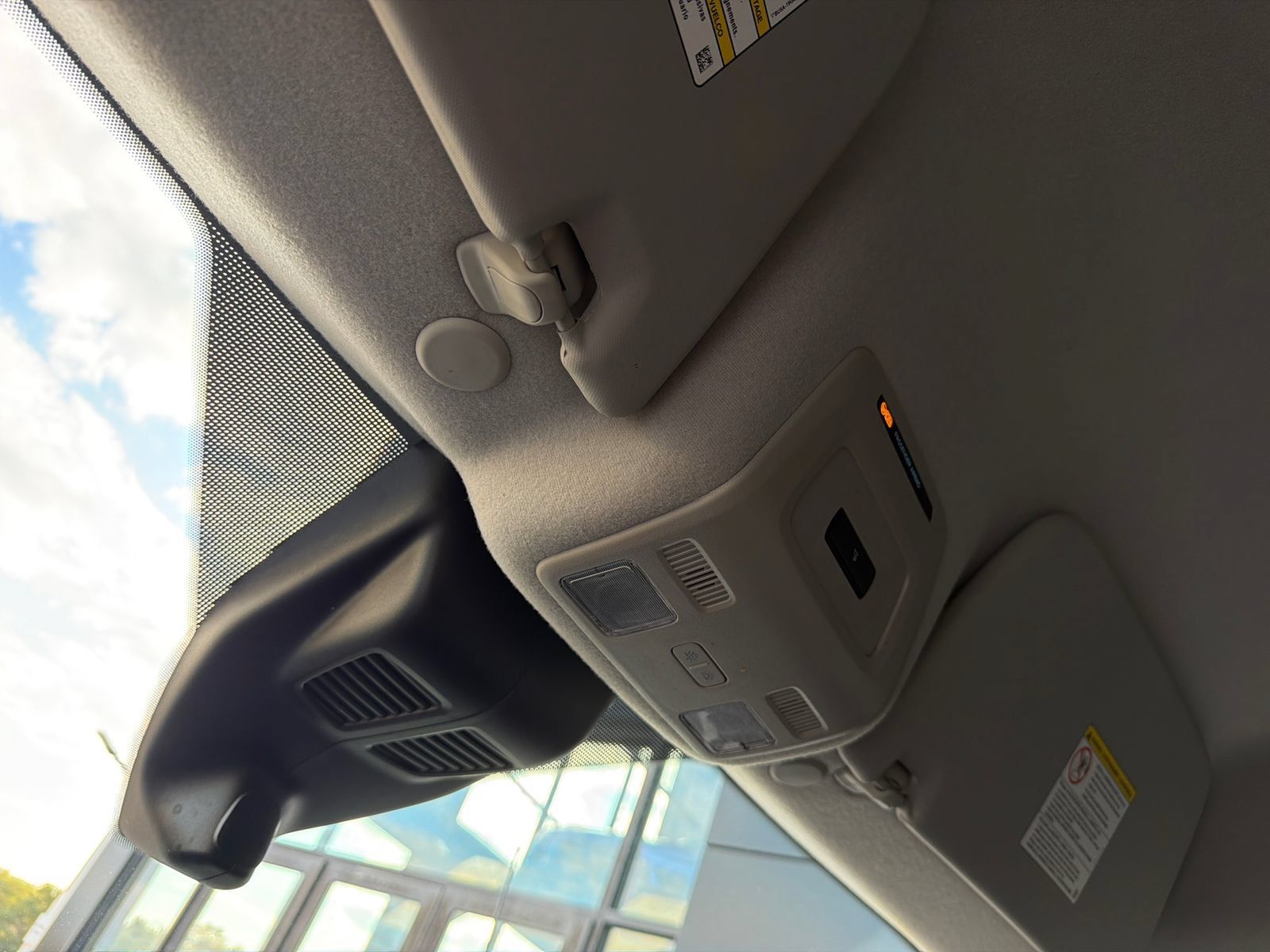 Used 2024 Ford Transit 250 148 Medium Roof RWD image 32
