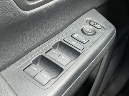 Certified 2025 Honda CR-V EX image 30