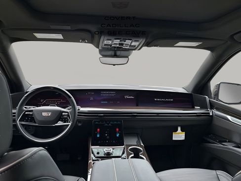 New 2026 Cadillac Escalade Luxury w/ LPO, Floor Liner Package image 25