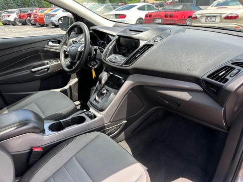 Used 2014 Ford Escape SE w/ Equipment Group 201A FWD image 19