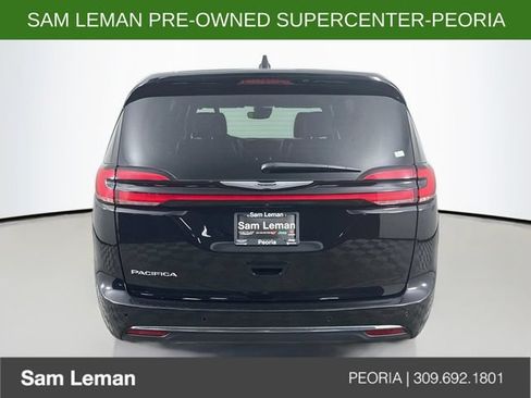 Used 2025 Chrysler Pacifica Select FWD image 6
