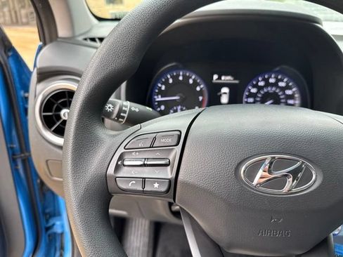 Used 2022 Hyundai Kona SE FWD image 16
