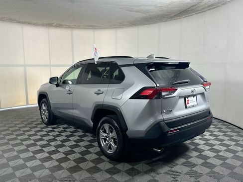 Used 2025 Toyota RAV4 XLE w/ Convenience Package FWD image 5
