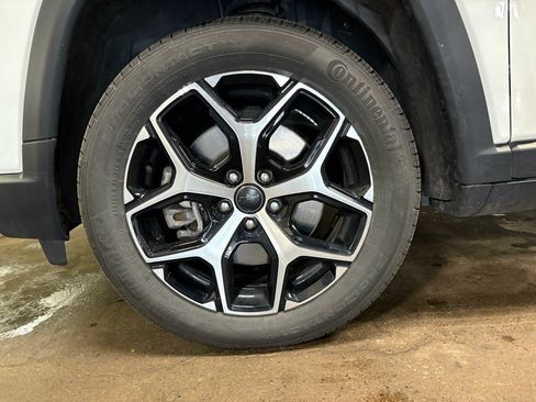 Used 2025 Jeep Compass Limited AWD/4WD image 25