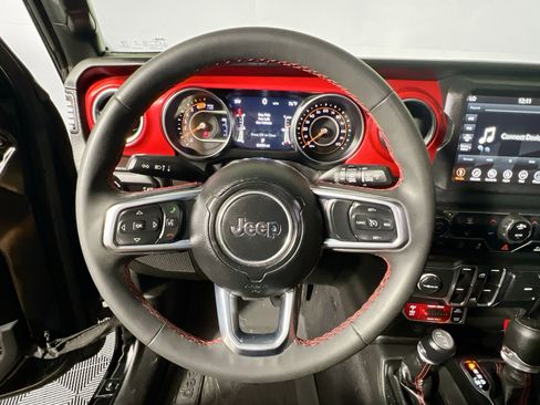 Used 2023 Jeep Wrangler Unlimited Rubicon w/ LED Lighting Group AWD/4WD image 17