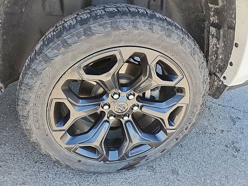 Used 2023 RAM 1500 Limited AWD/4WD image 45
