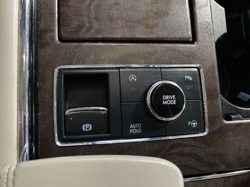 Used 2019 Lincoln Navigator Reserve w/ Cargo Package AWD/4WD image 23