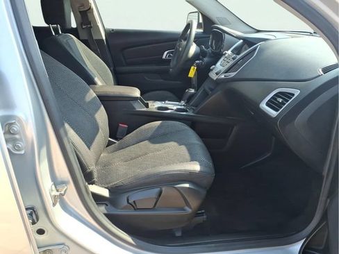 Used 2017 GMC Terrain SLE FWD image 19