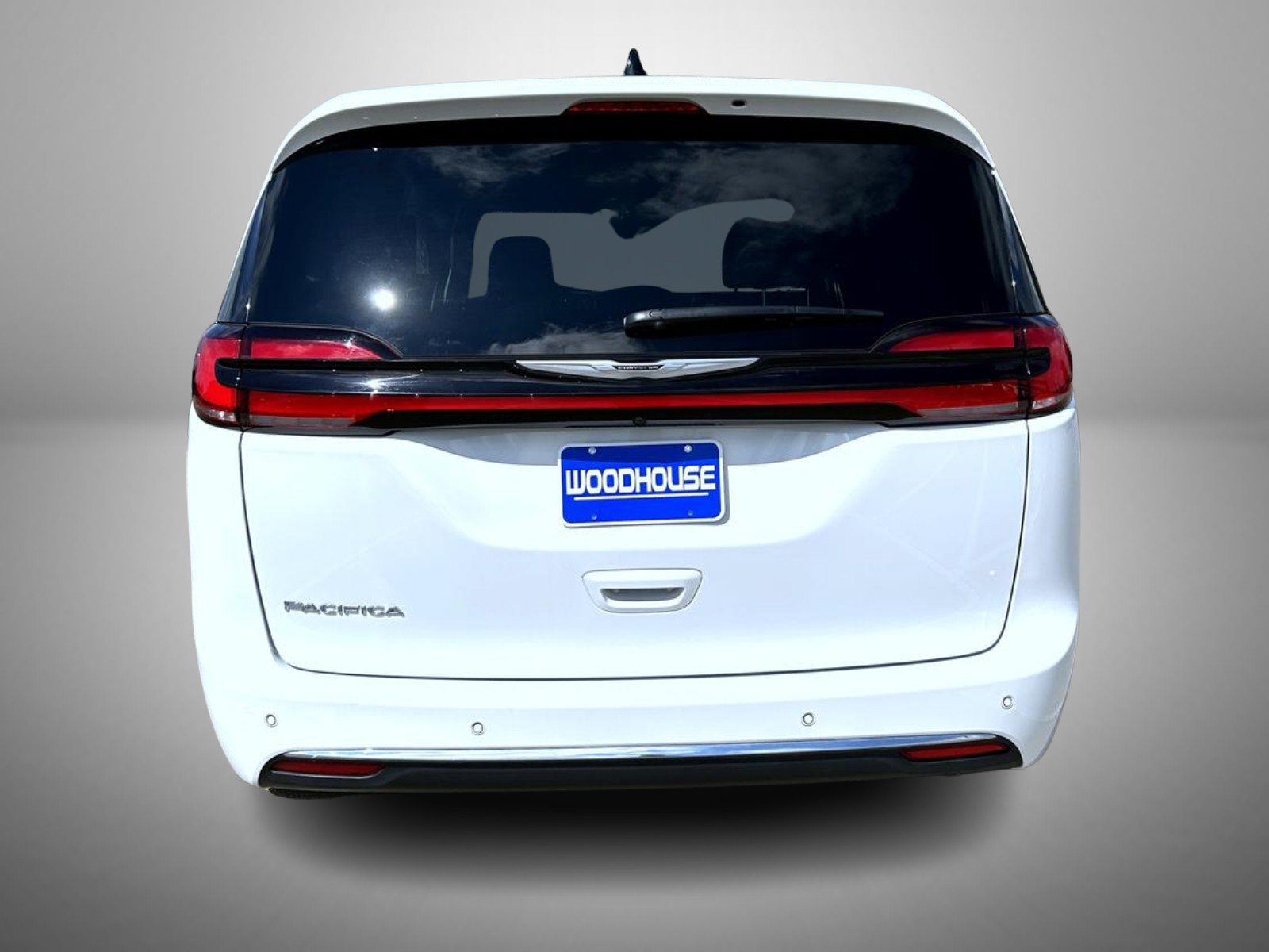 Used 2025 Chrysler Pacifica Select FWD image 6